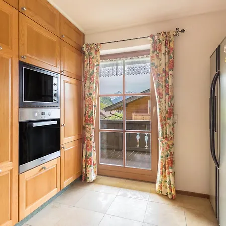 Holiday home Grosses Mit Bergblick Unterwoessen