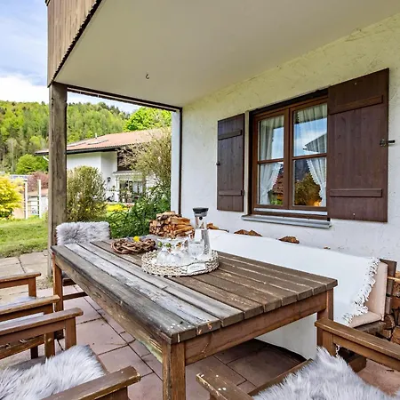 Großes Mit Bergblick Ferienhaus